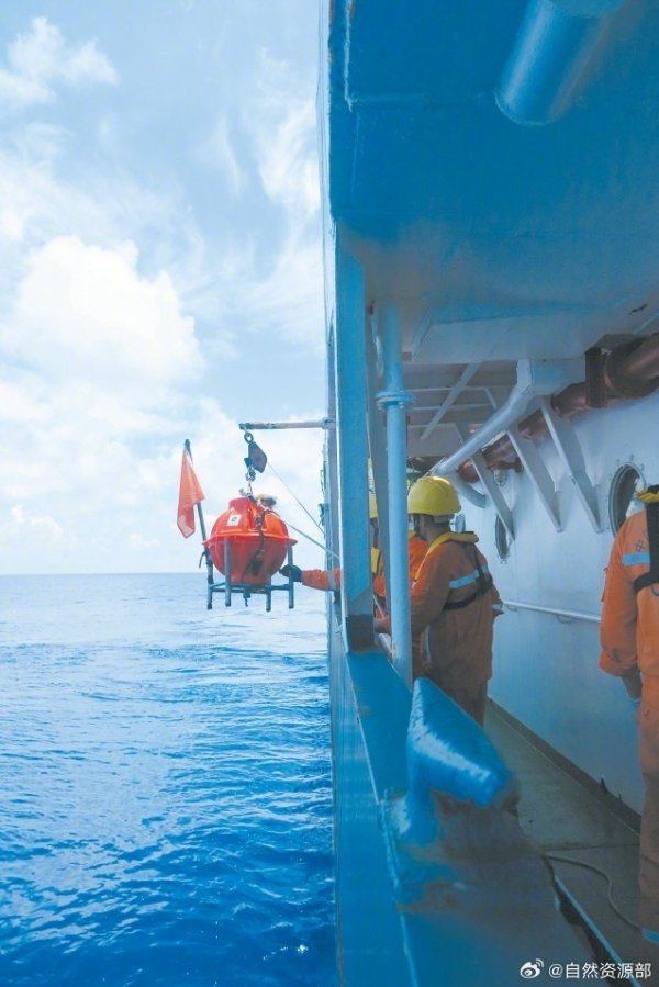 诚利和 5826米！我国自研海底地震仪创作业水深新纪录